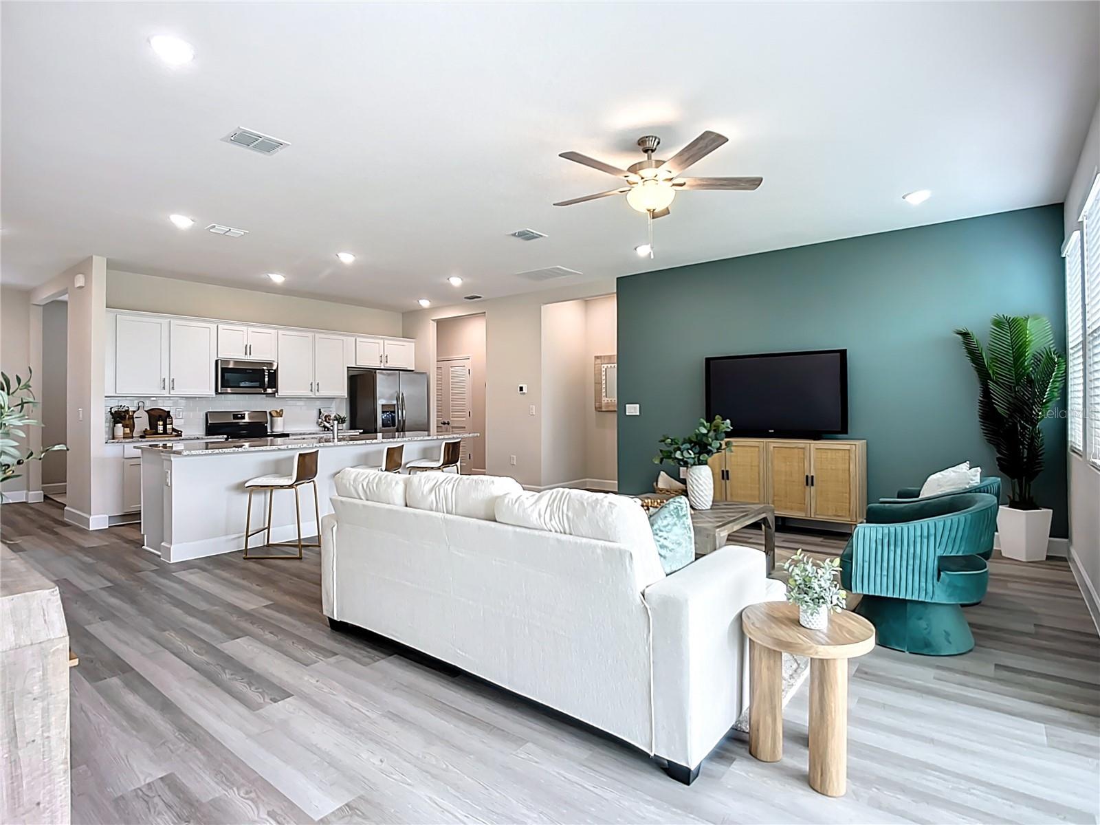 Image 23 of 47 For 4251 Hamwood Street