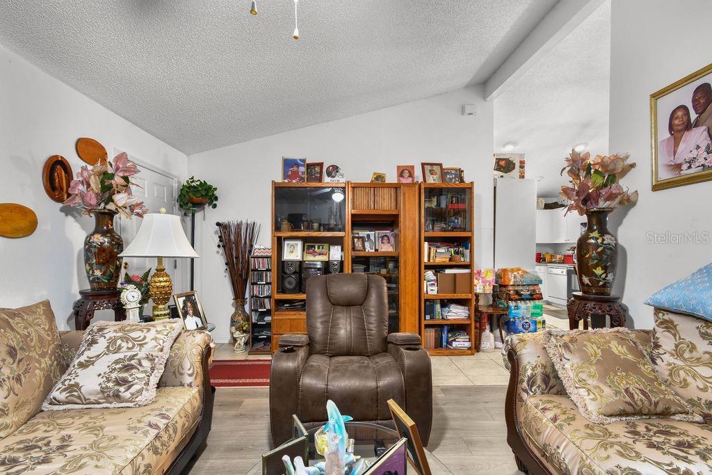 Image 22 of 46 For 1125 40th Street S