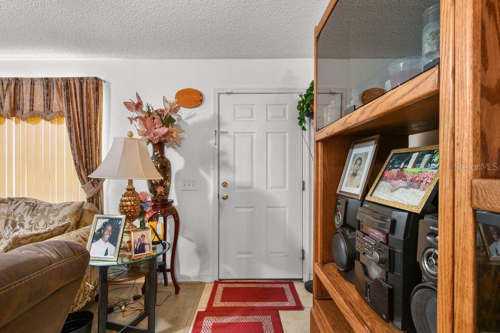 Image 23 of 46 For 1125 40th Street S