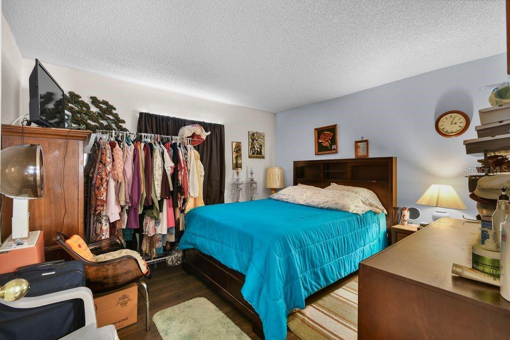 Image 26 of 46 For 1125 40th Street S