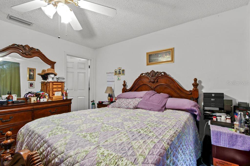 Image 32 of 46 For 1125 40th Street S