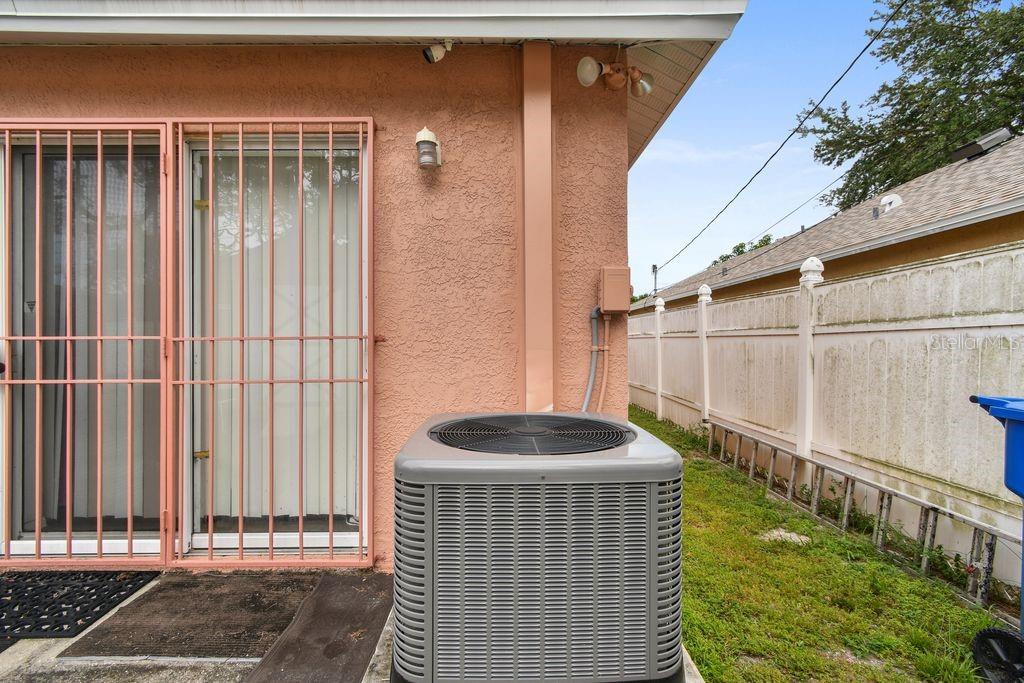 Image 43 of 46 For 1125 40th Street S