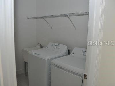 Image 41 of 60 For 2471 Coco Palm Circle