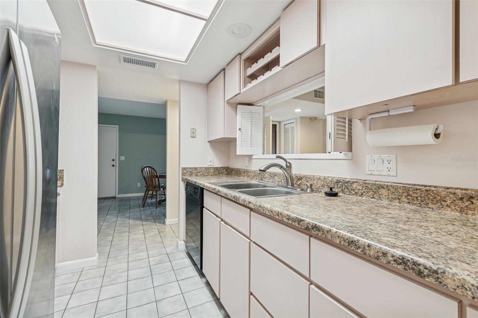 Image 14 of 39 For 4901 Umber Way S