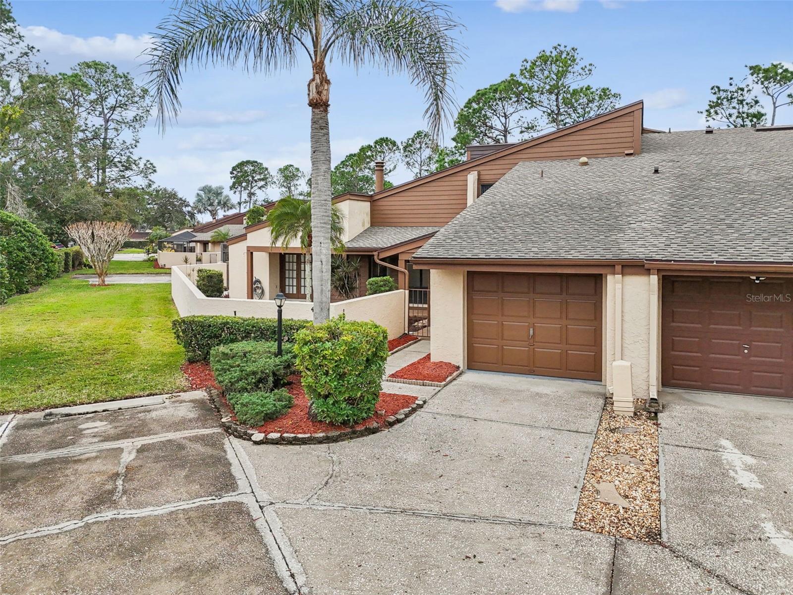 Image 32 of 39 For 4901 Umber Way S