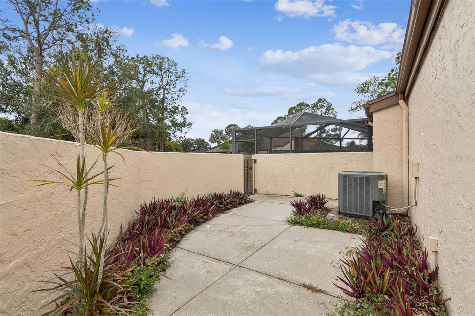 Image 36 of 39 For 4901 Umber Way S