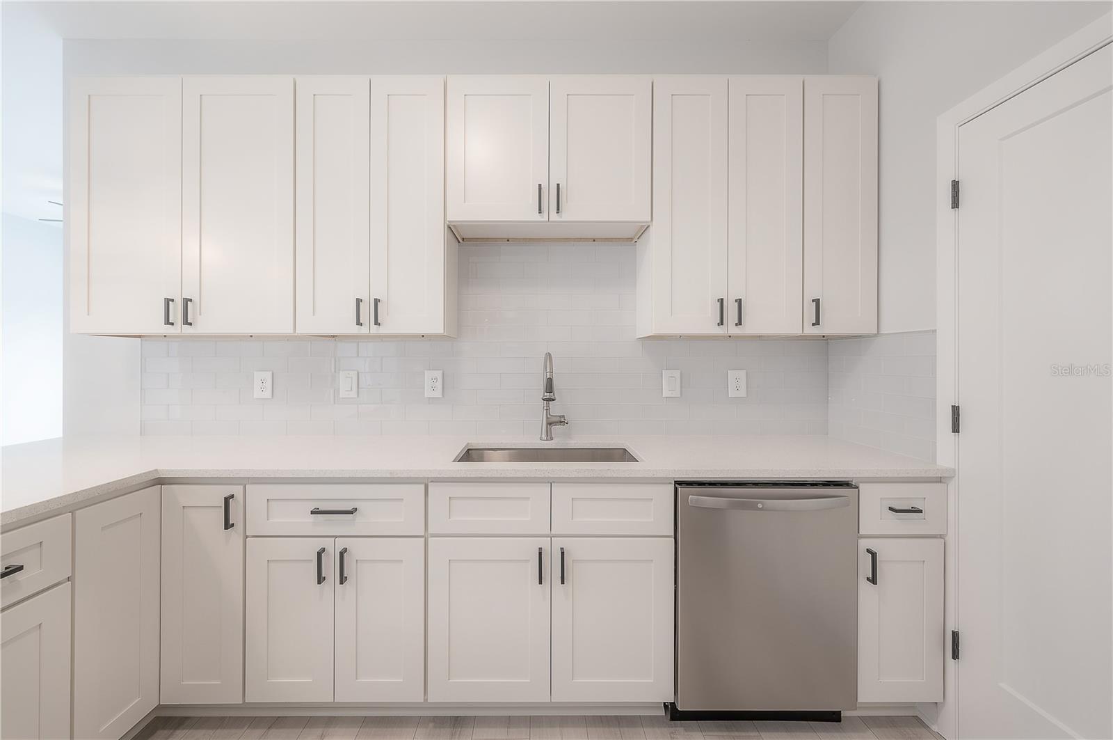 Image 12 of 55 For 3921 State Street 1 & 2