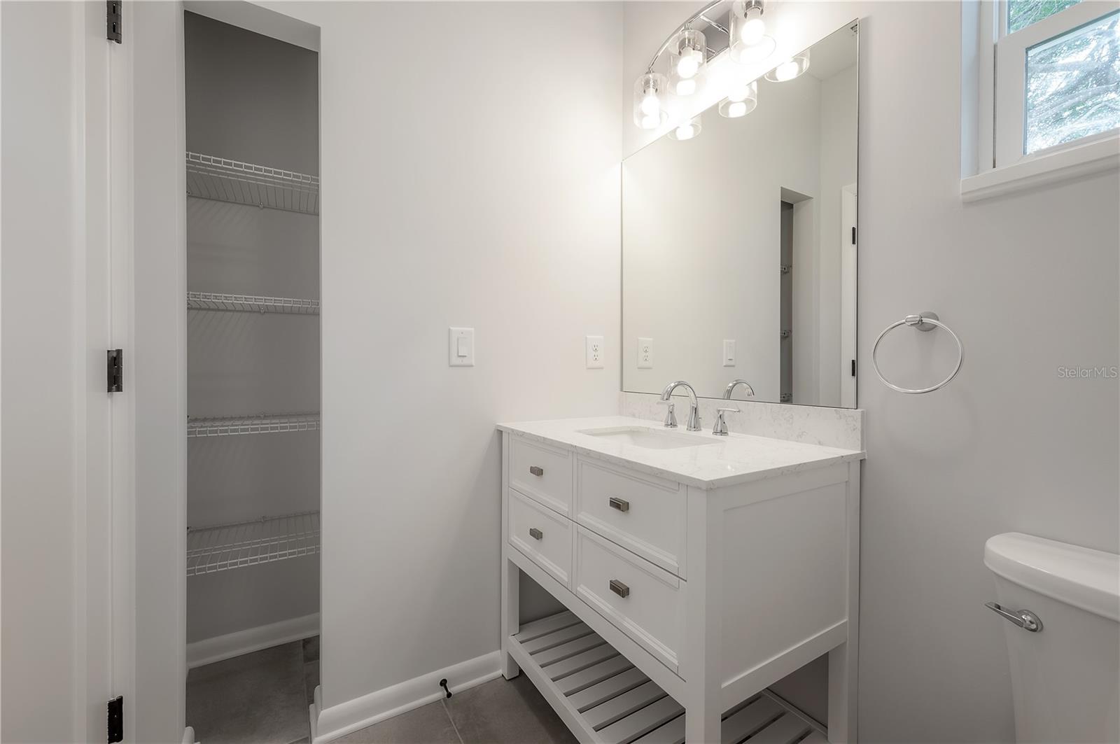 Image 22 of 55 For 3921 State Street 1 & 2