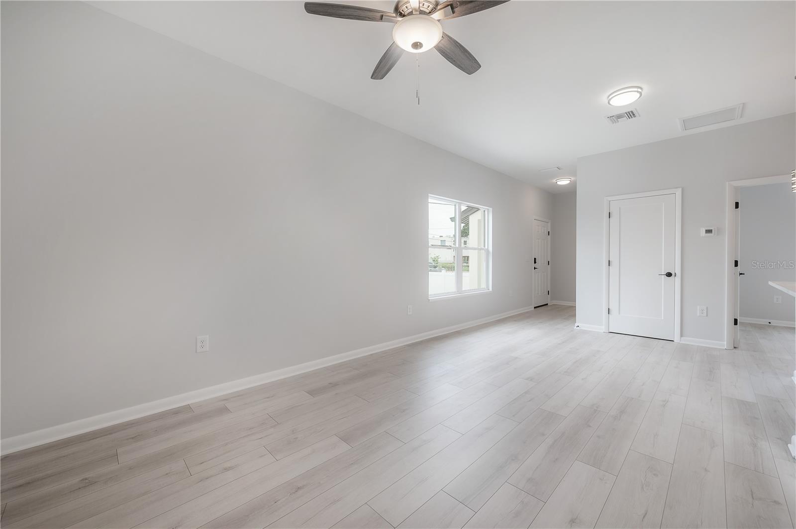 Image 25 of 55 For 3921 State Street 1 & 2