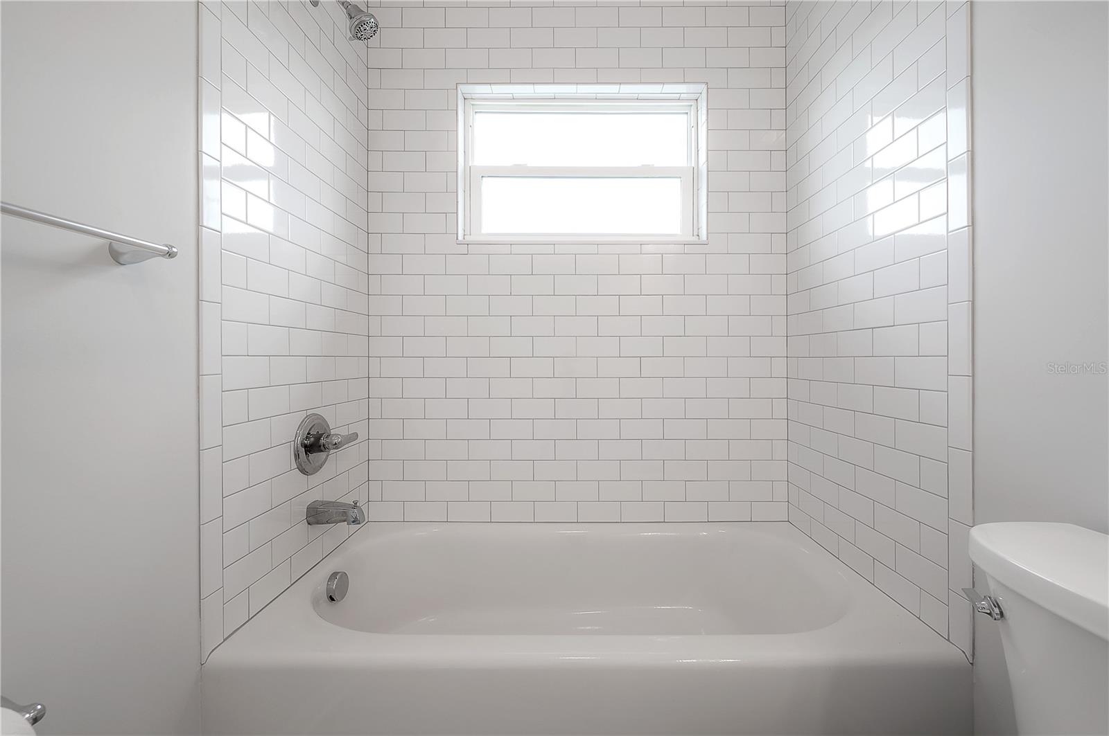 Image 37 of 55 For 3921 State Street 1 & 2