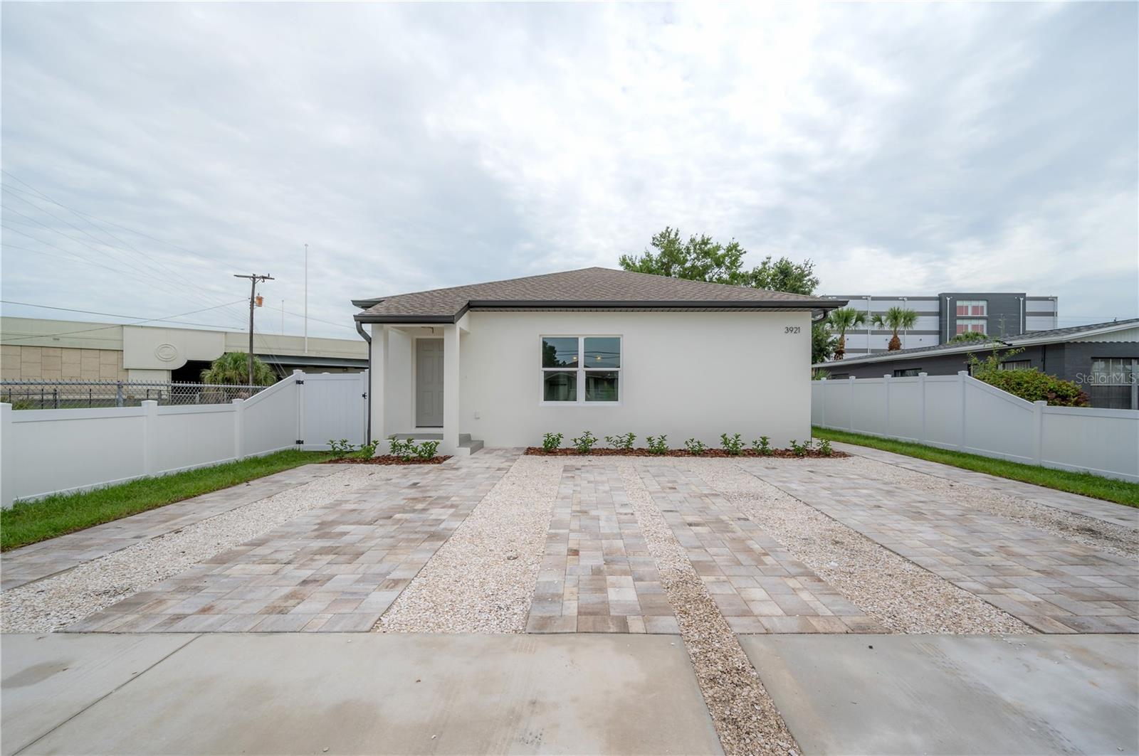 Image 49 of 55 For 3921 State Street 1 & 2