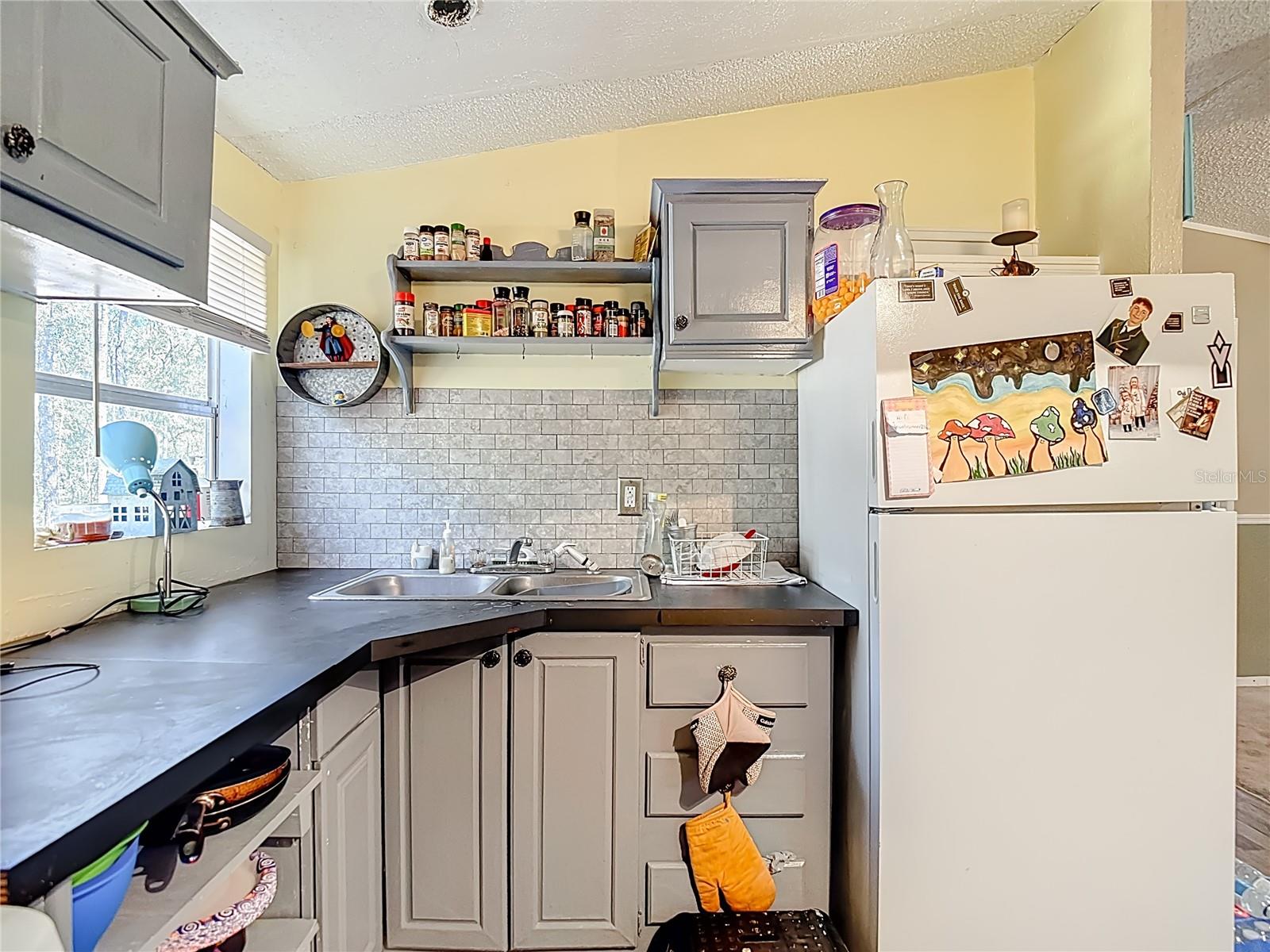 Image 19 of 49 For 6421 Sunnyside Ranch Road