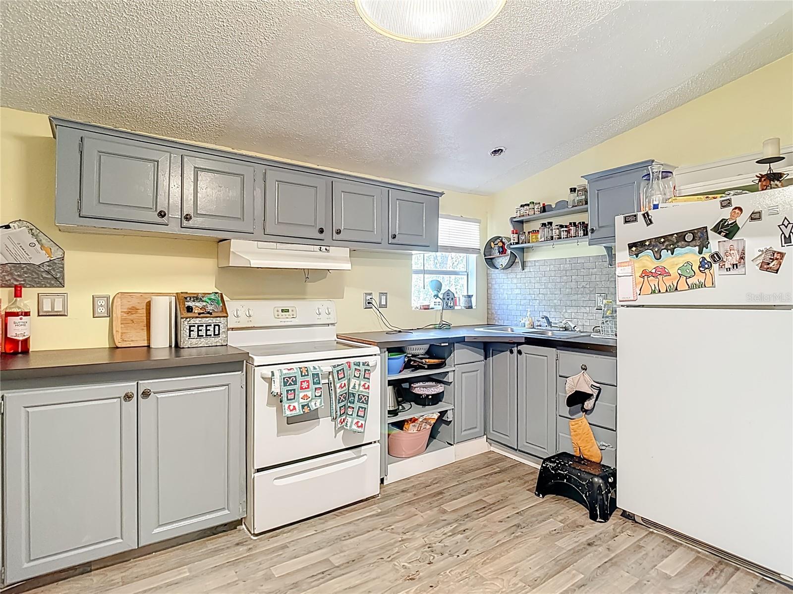 Image 21 of 49 For 6421 Sunnyside Ranch Road