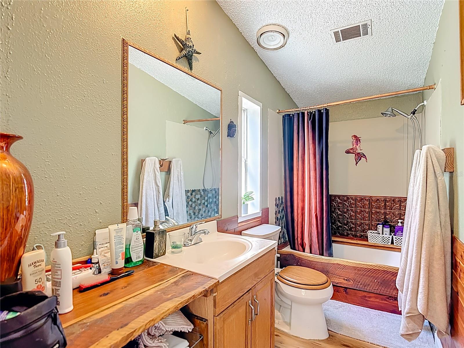 Image 29 of 49 For 6421 Sunnyside Ranch Road