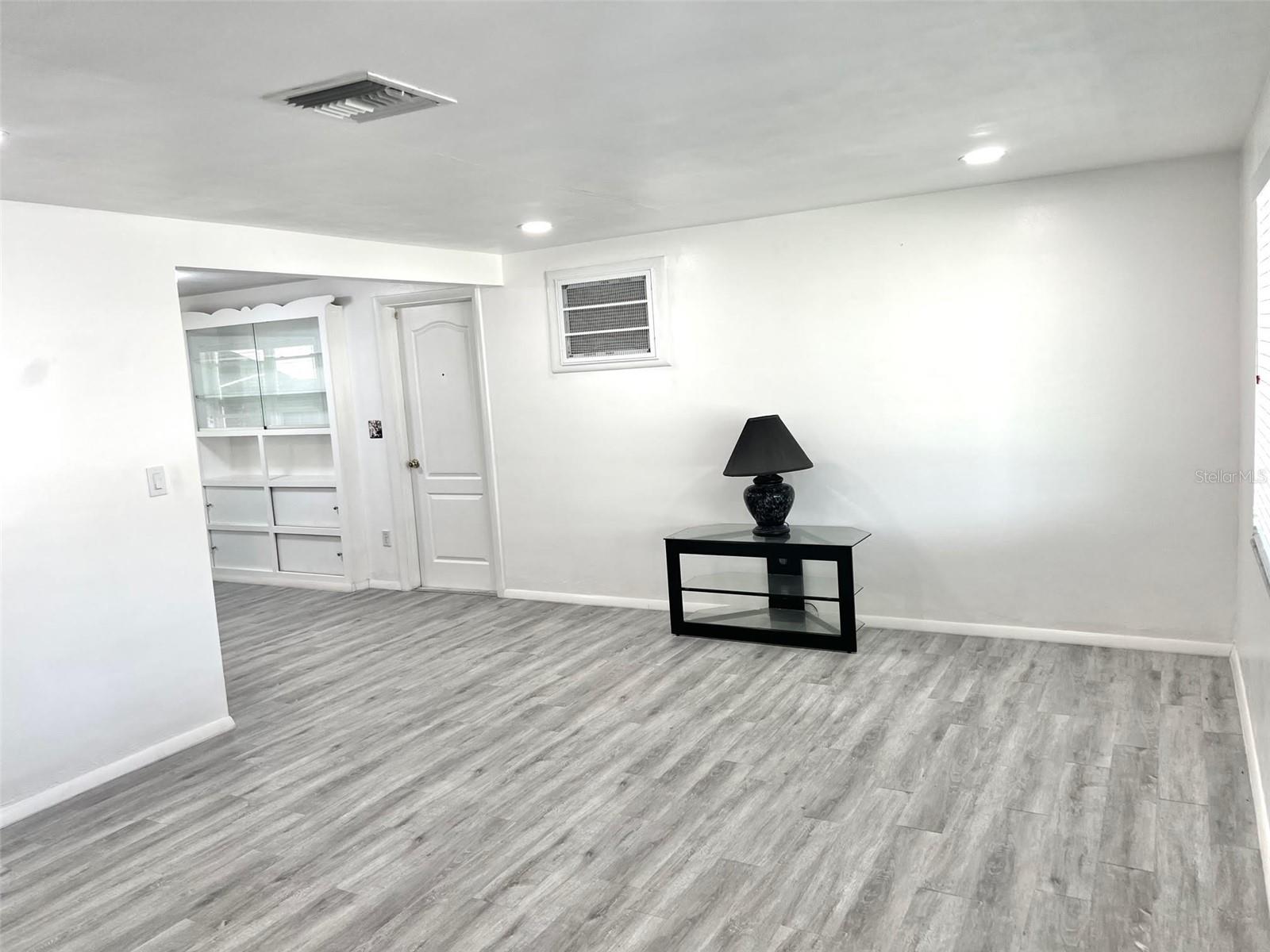 Image 11 of 37 For 4640 Taray Lane