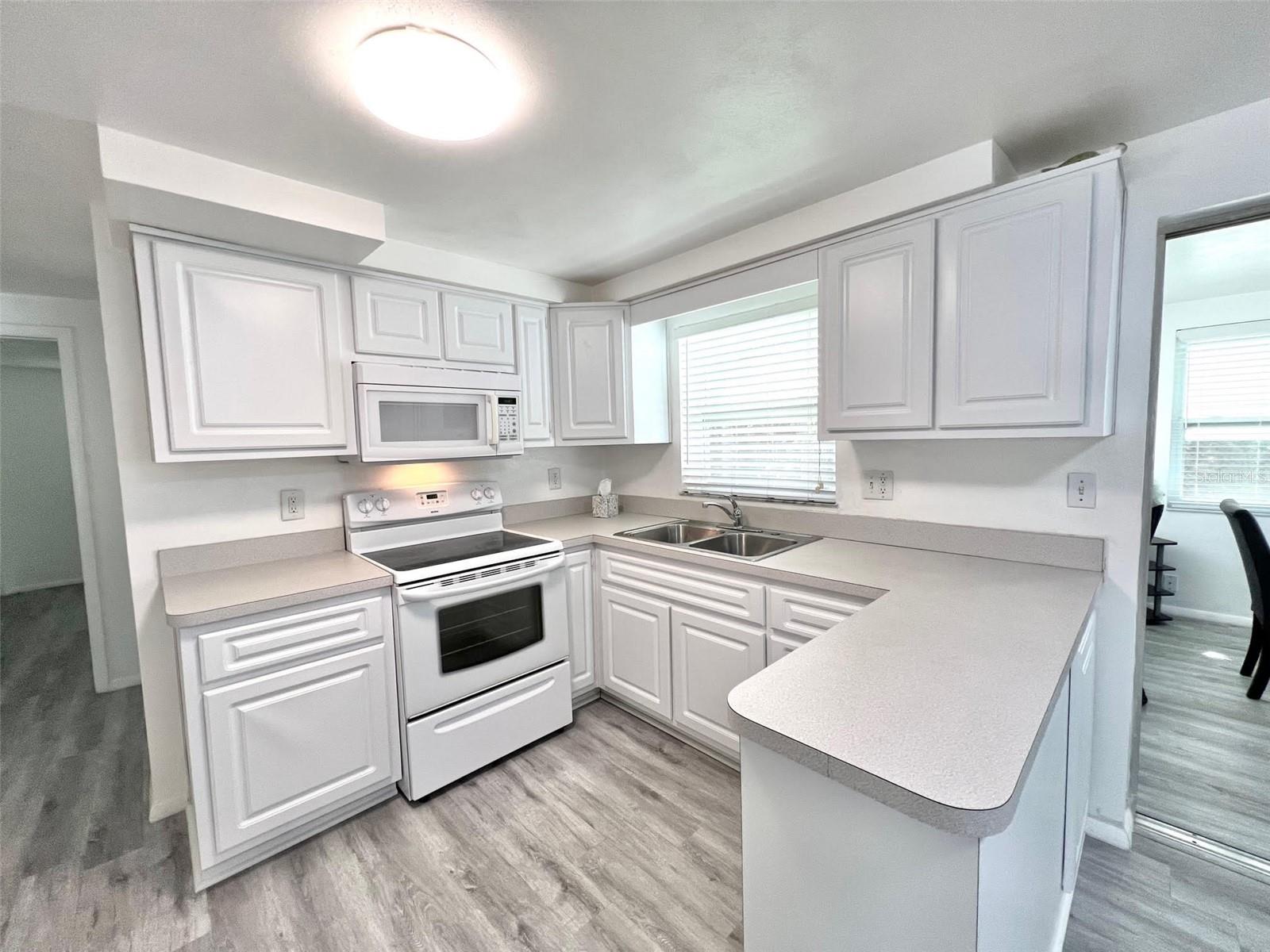 Image 20 of 37 For 4640 Taray Lane