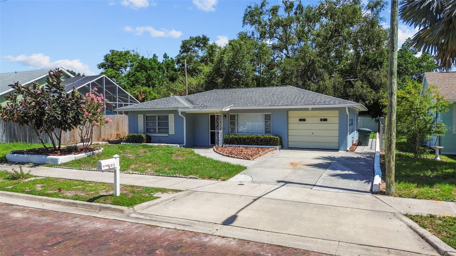 Image 27 of 37 For 512 Richmond Street