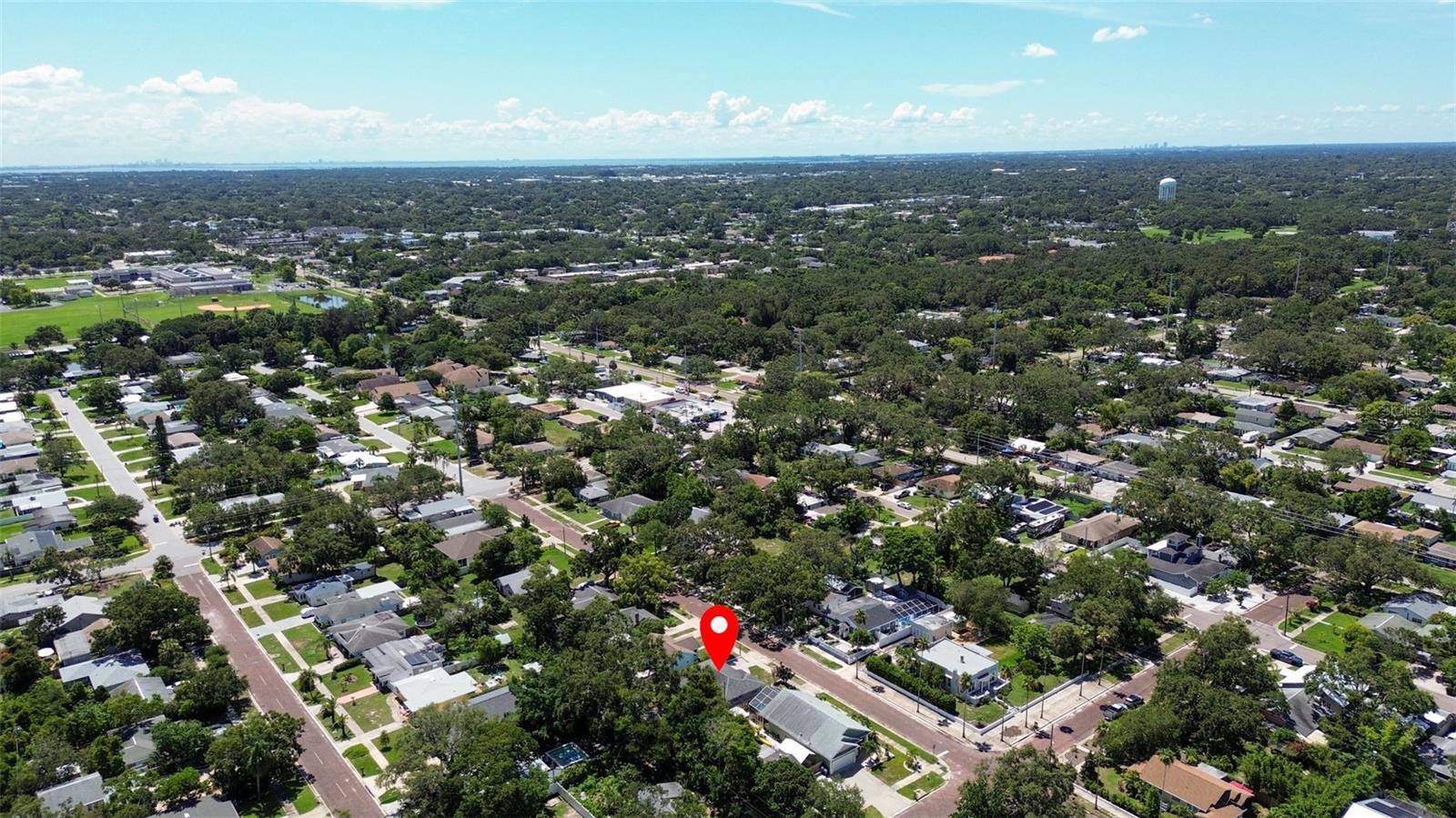 Image 35 of 37 For 512 Richmond Street