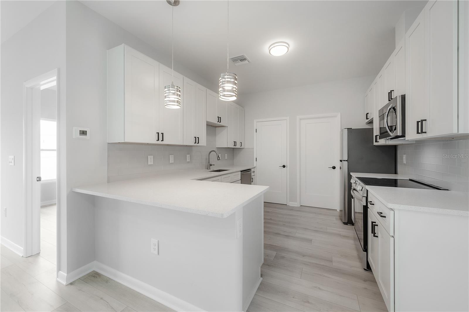 Image 11 of 55 For 3921 State Street 1 & 2