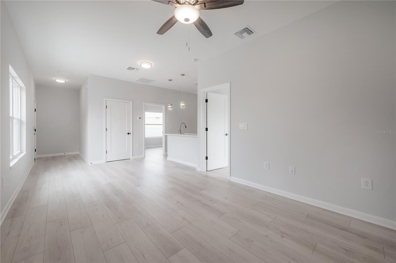 Image 16 of 55 For 3921 State Street 1 & 2