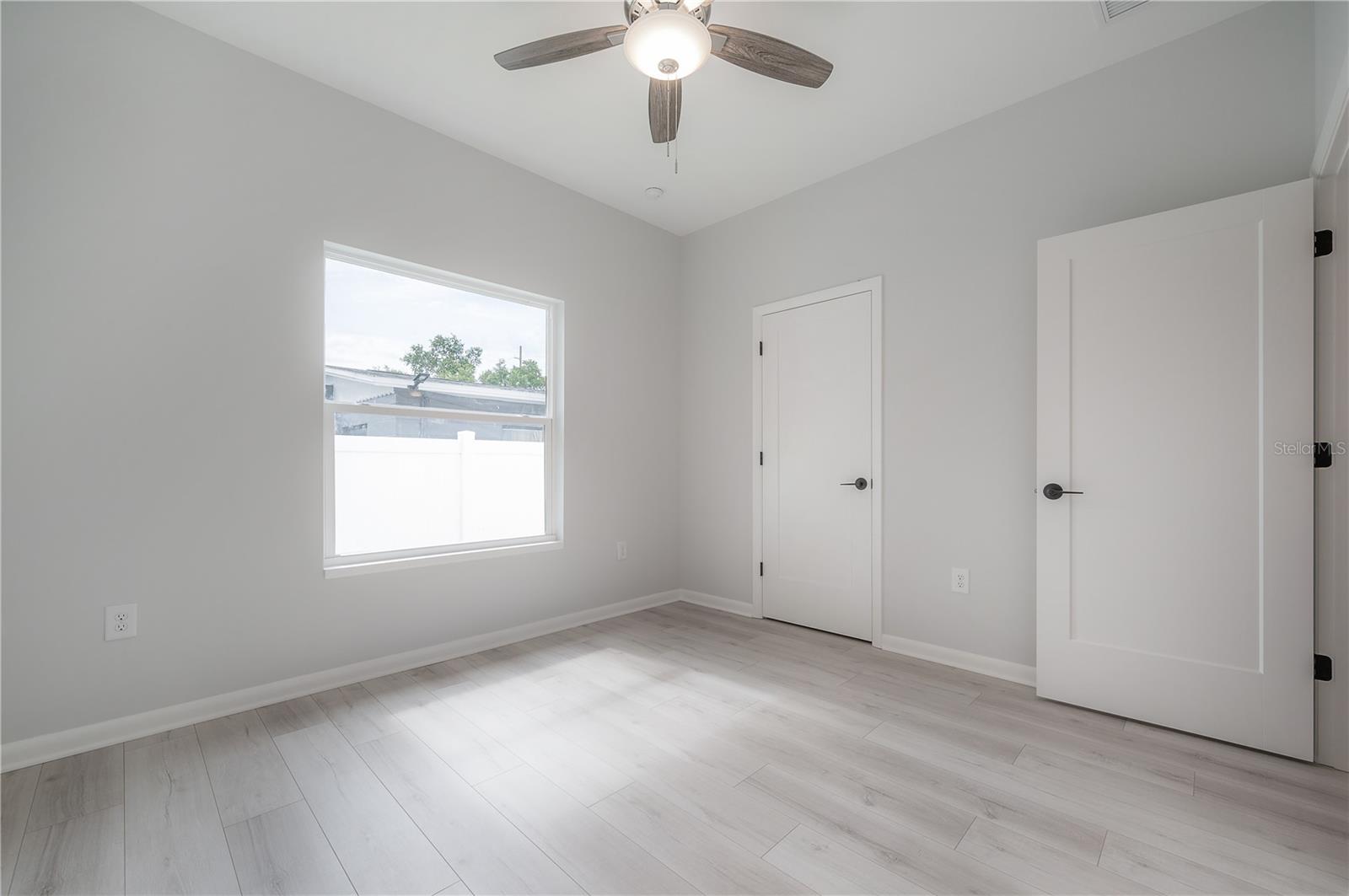 Image 41 of 55 For 3921 State Street 1 & 2