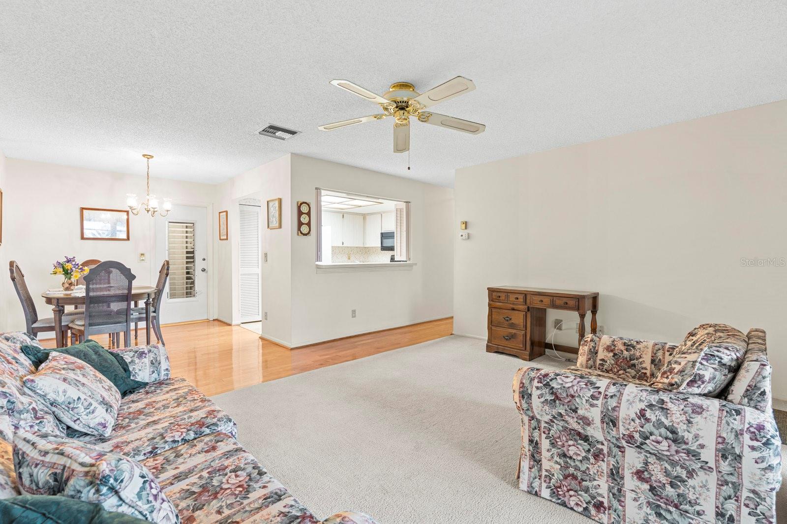 Image 11 of 37 For 2850 Highlands Boulevard A