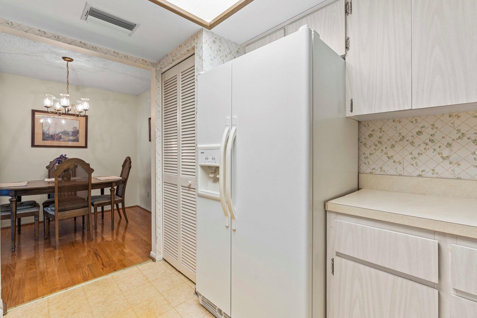 Image 15 of 37 For 2850 Highlands Boulevard A