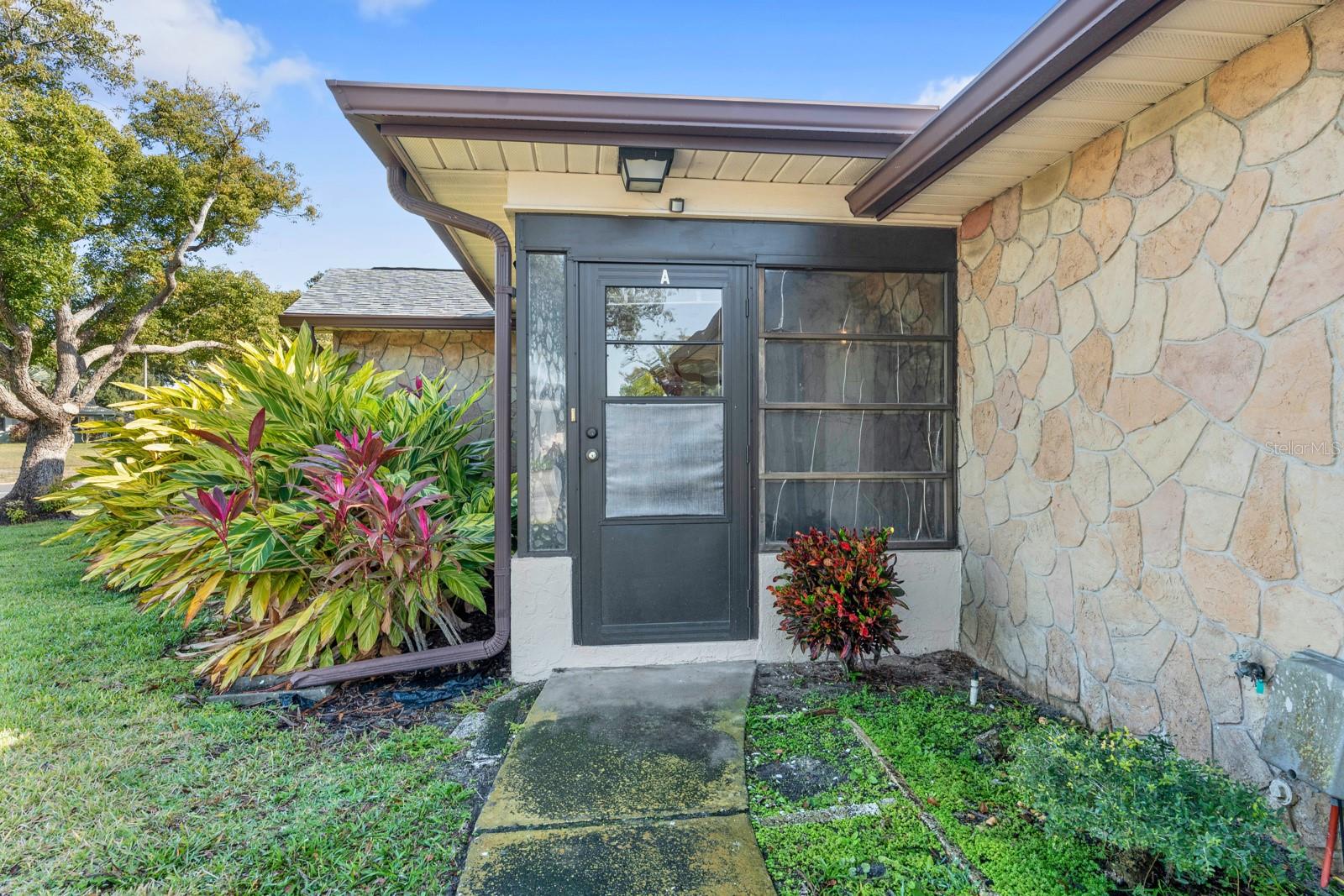 Image 3 of 37 For 2850 Highlands Boulevard A