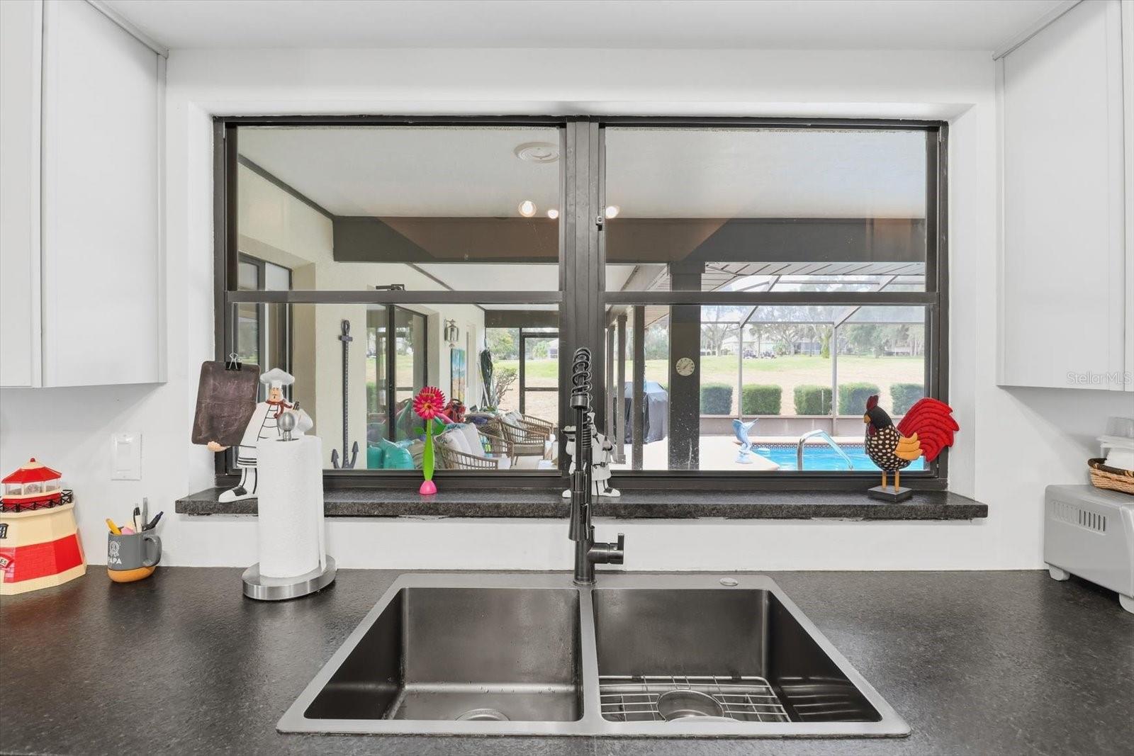 Image 11 of 43 For 560 Falconry Court