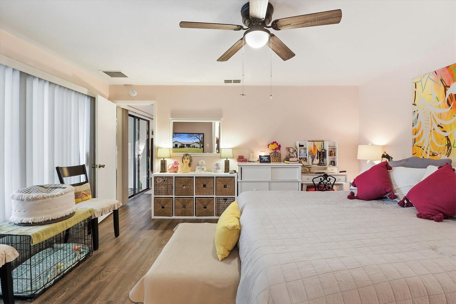 Image 16 of 43 For 560 Falconry Court