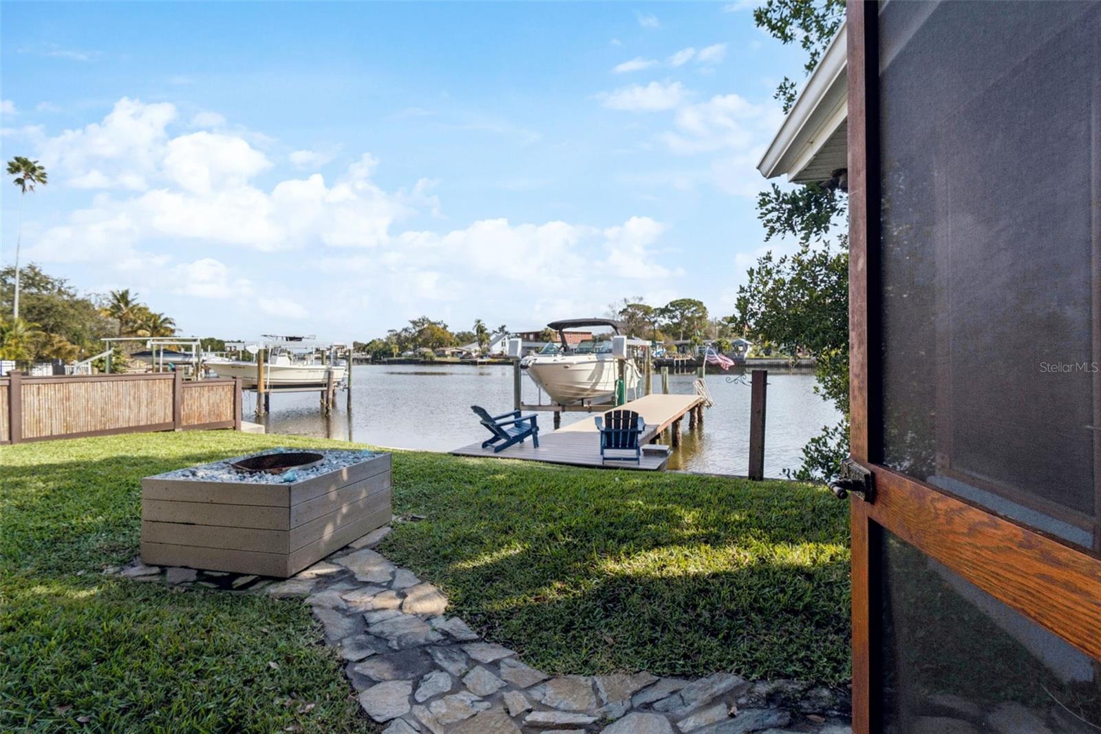 Image 14 of 88 For 292 Sunlit Cove Drive Ne