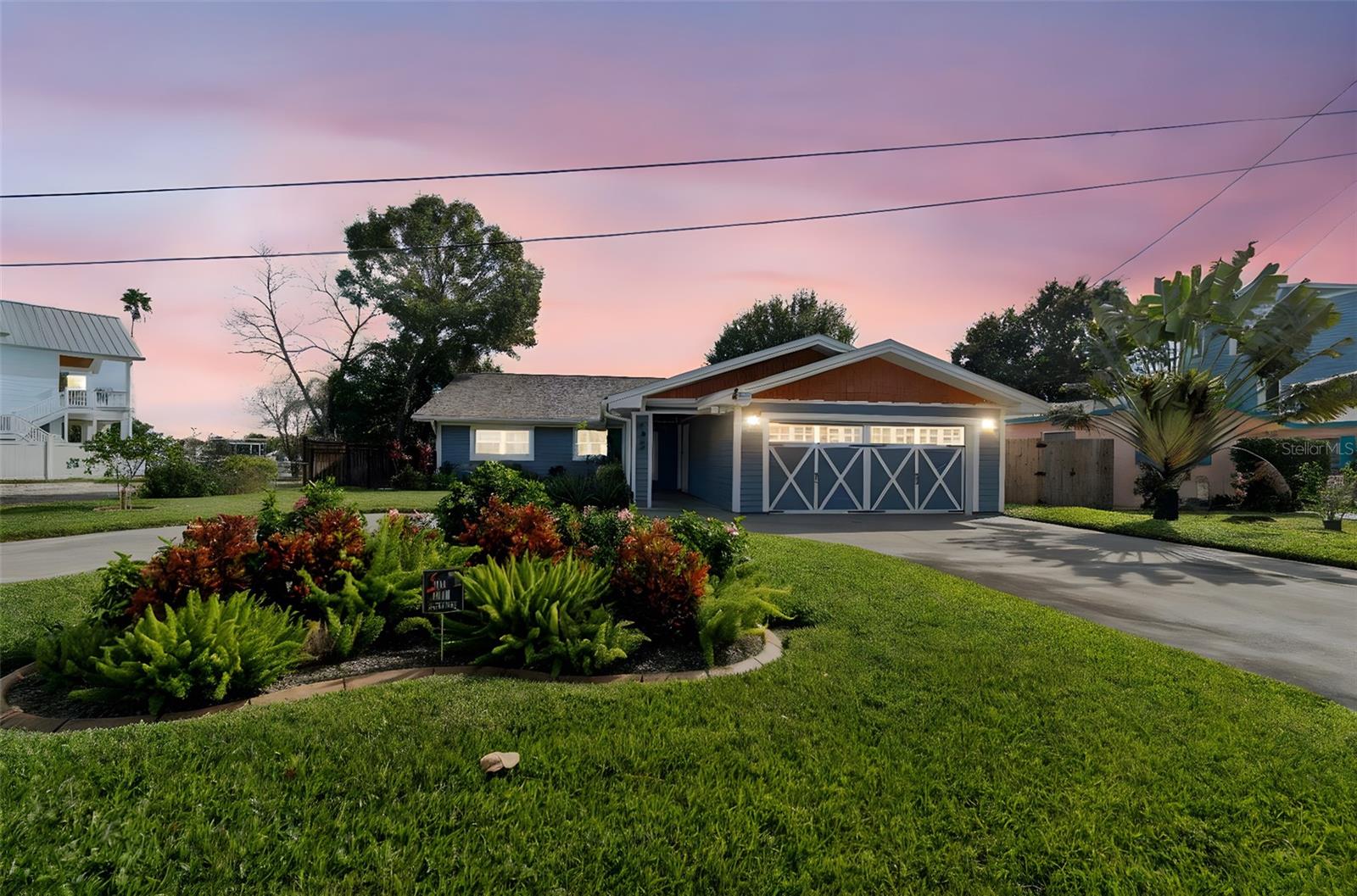 Image 21 of 88 For 292 Sunlit Cove Drive Ne