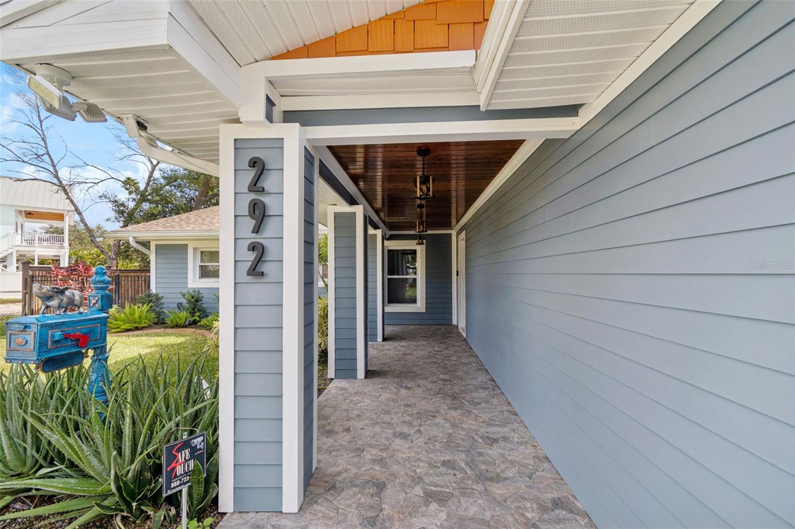 Image 26 of 88 For 292 Sunlit Cove Drive Ne