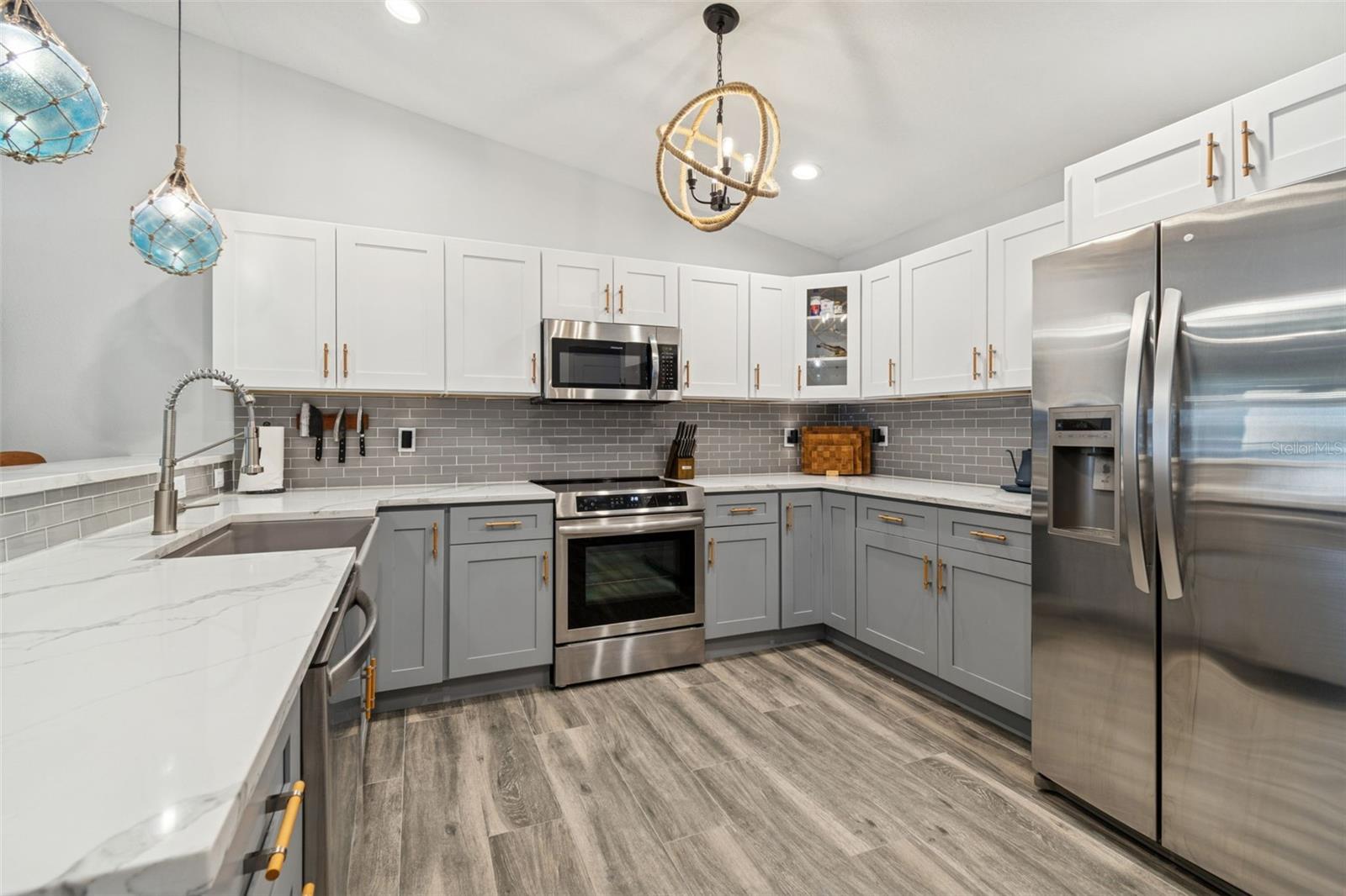 Image 36 of 88 For 292 Sunlit Cove Drive Ne