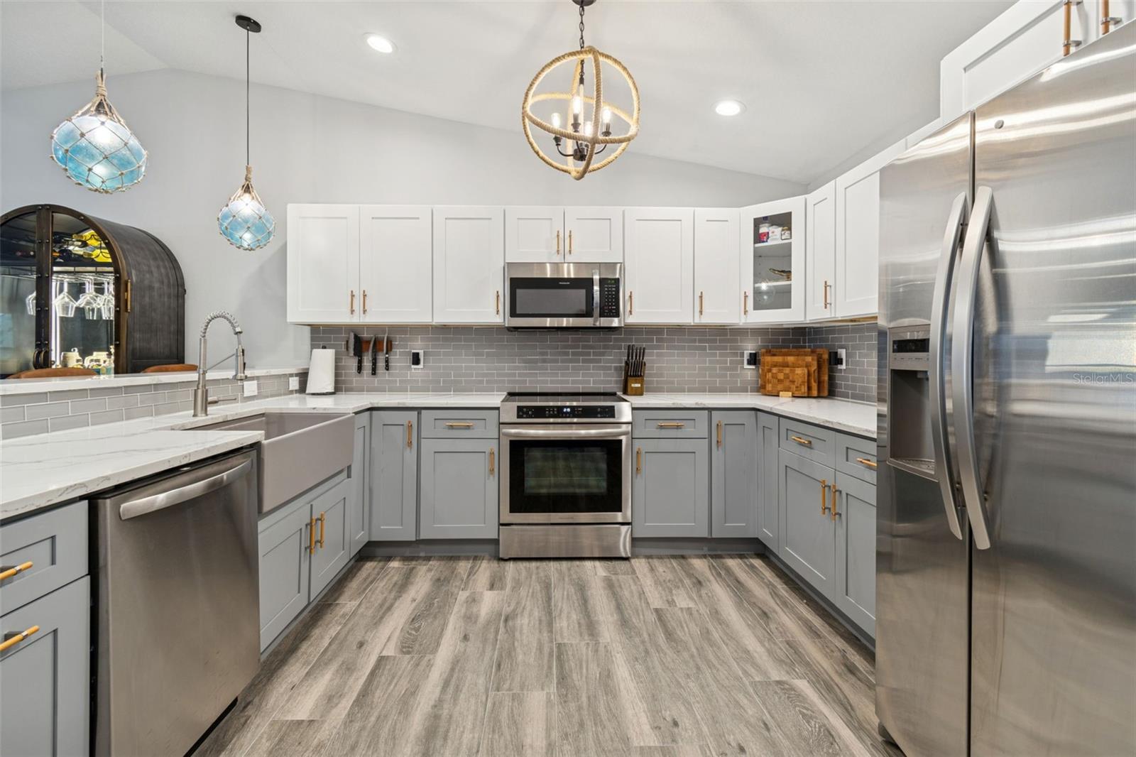 Image 37 of 88 For 292 Sunlit Cove Drive Ne