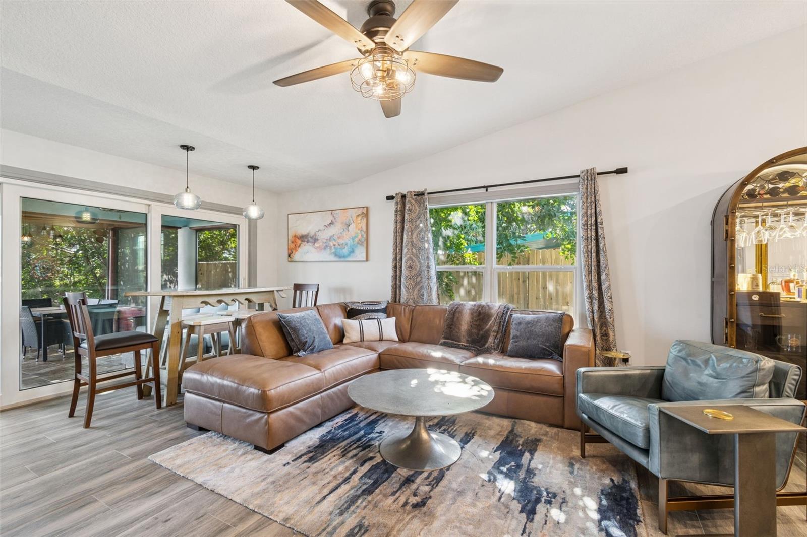 Image 45 of 88 For 292 Sunlit Cove Drive Ne