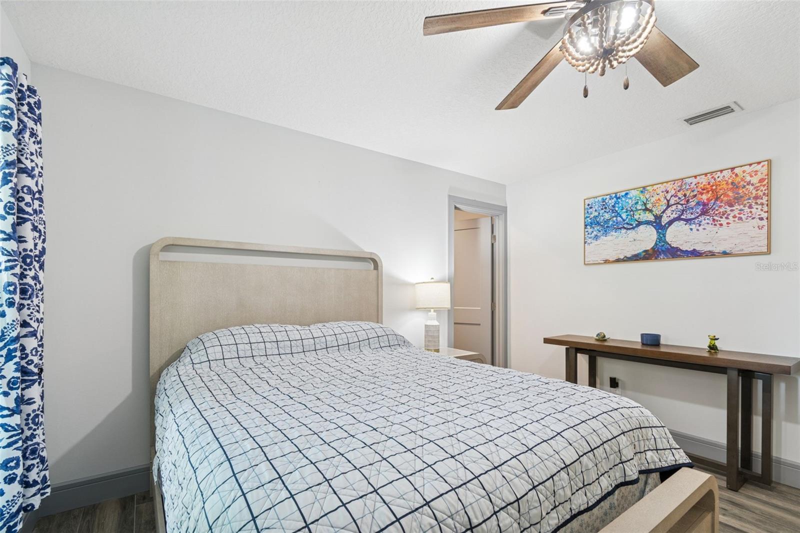 Image 50 of 88 For 292 Sunlit Cove Drive Ne