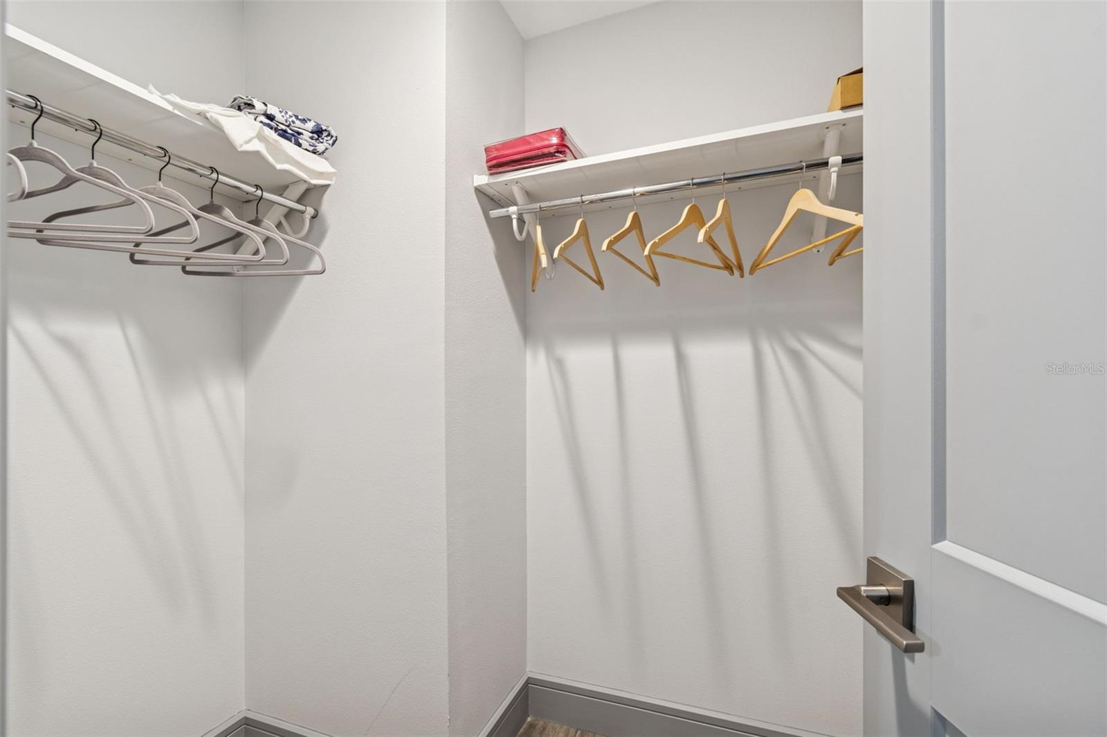 Image 52 of 88 For 292 Sunlit Cove Drive Ne