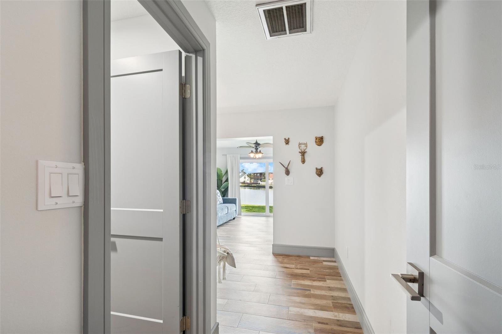 Image 57 of 88 For 292 Sunlit Cove Drive Ne