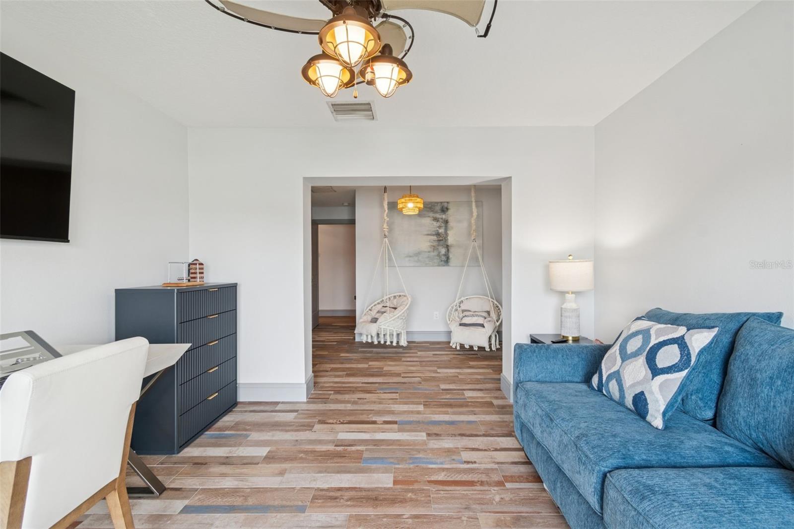 Image 63 of 88 For 292 Sunlit Cove Drive Ne