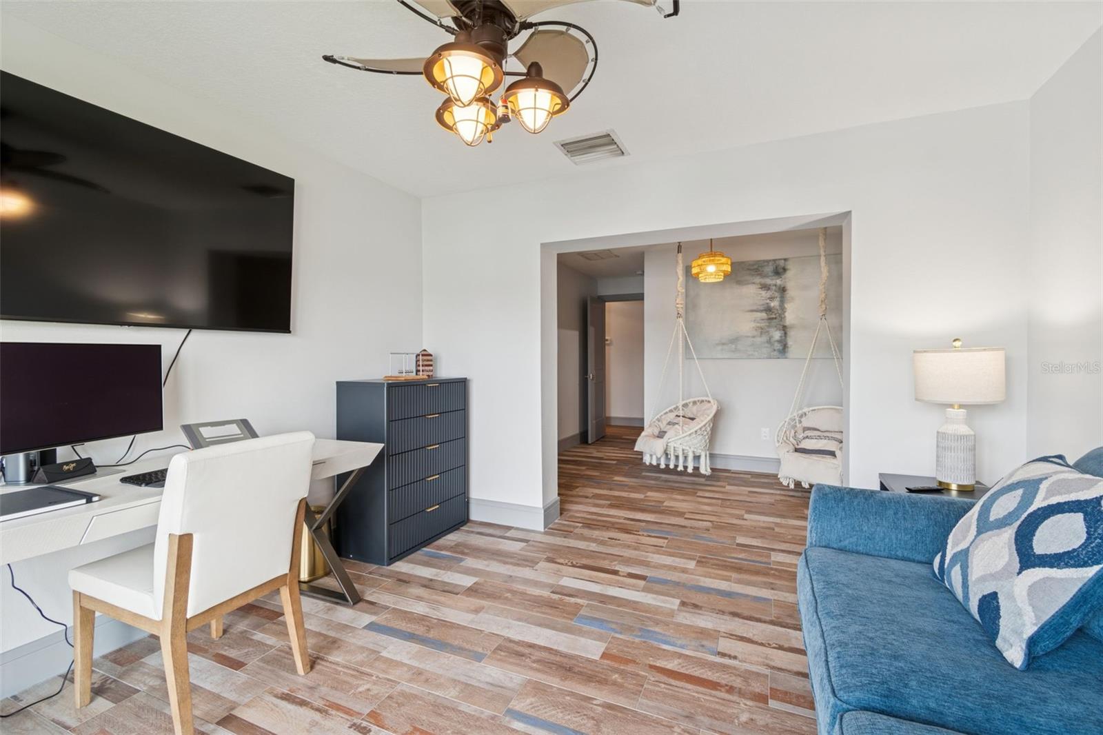 Image 64 of 88 For 292 Sunlit Cove Drive Ne