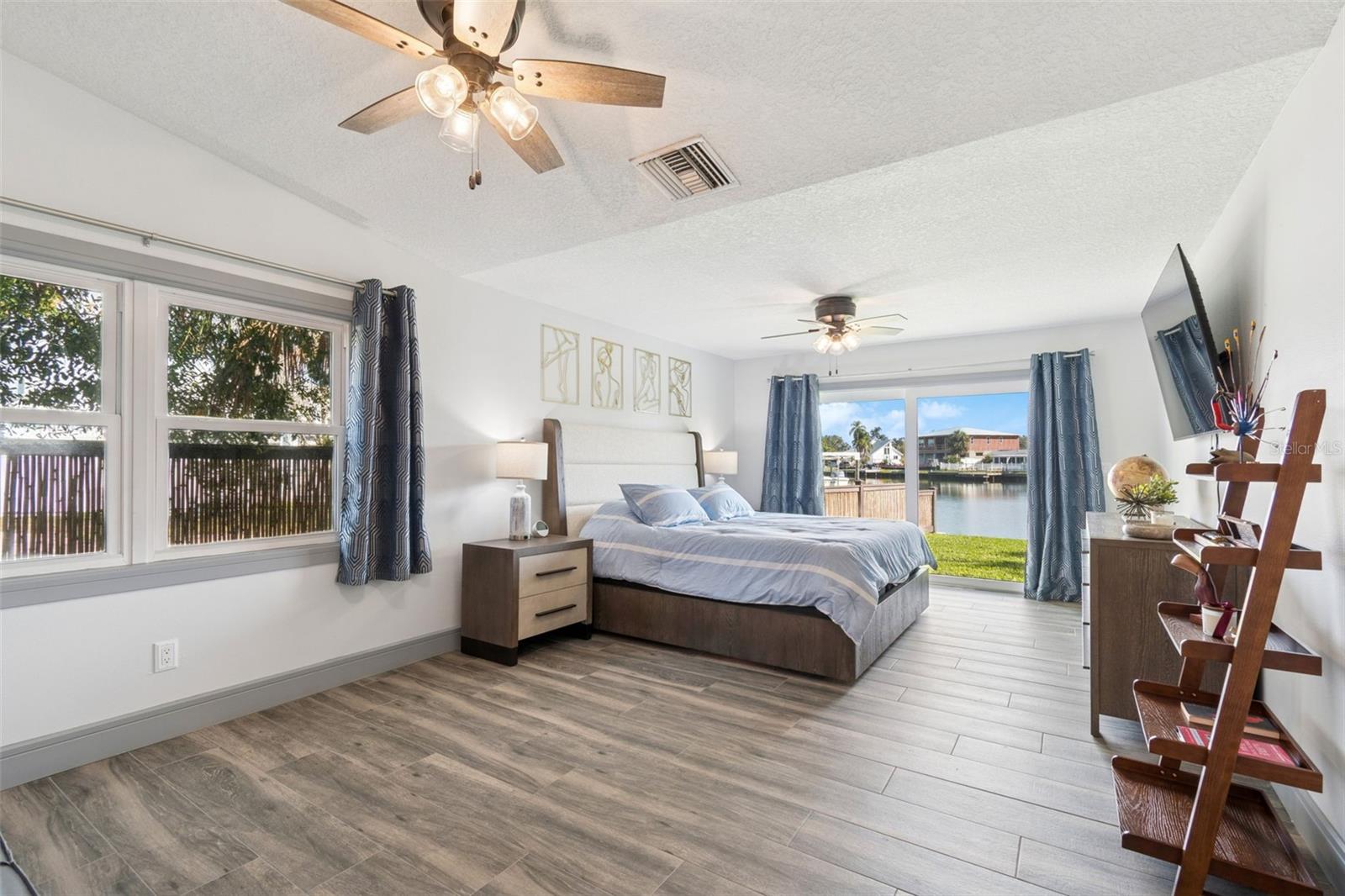 Image 66 of 88 For 292 Sunlit Cove Drive Ne