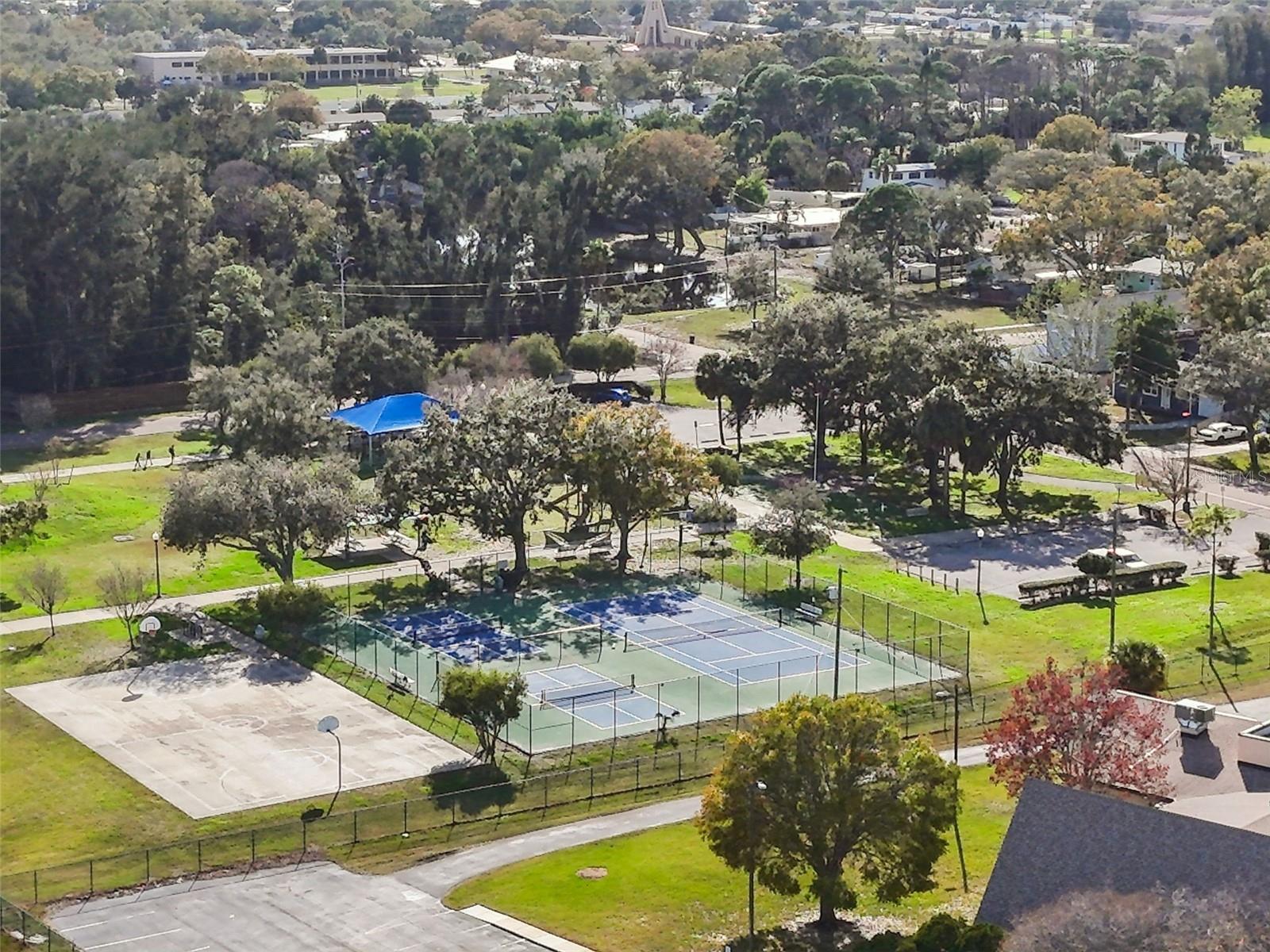 Image 85 of 88 For 292 Sunlit Cove Drive Ne