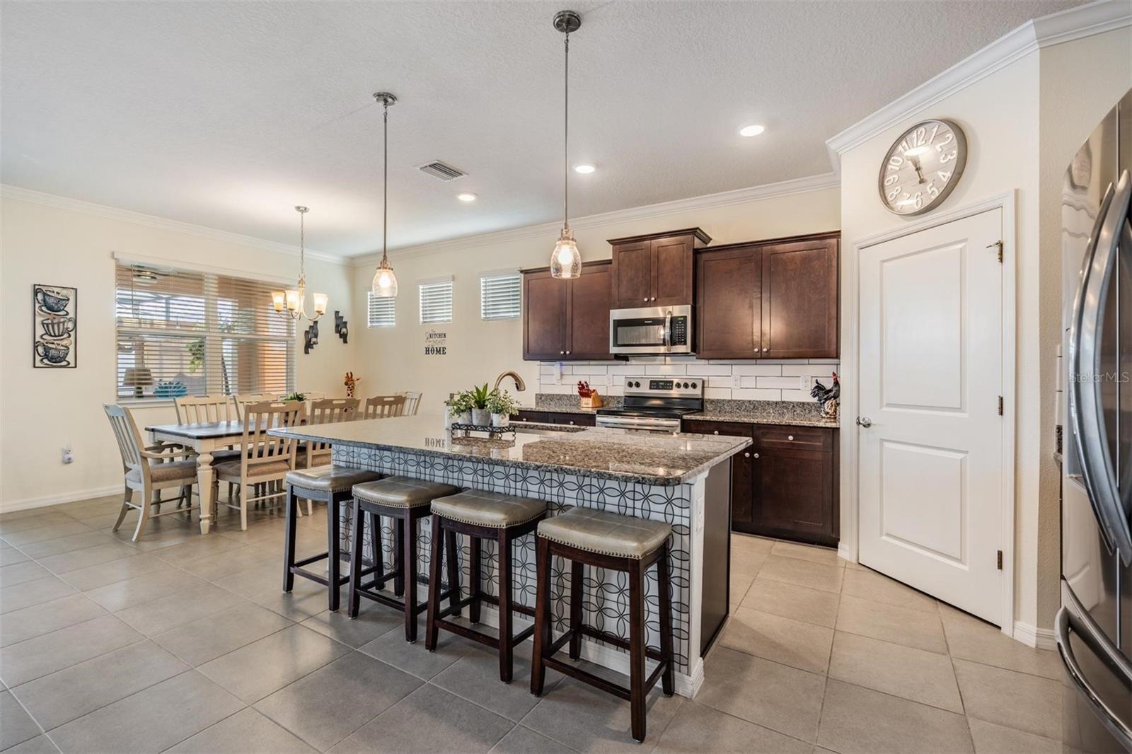 Image 6 of 68 For 1152 Pipestone Place