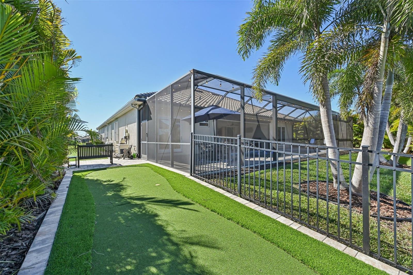 Image 40 of 50 For 15906 39th Glen E