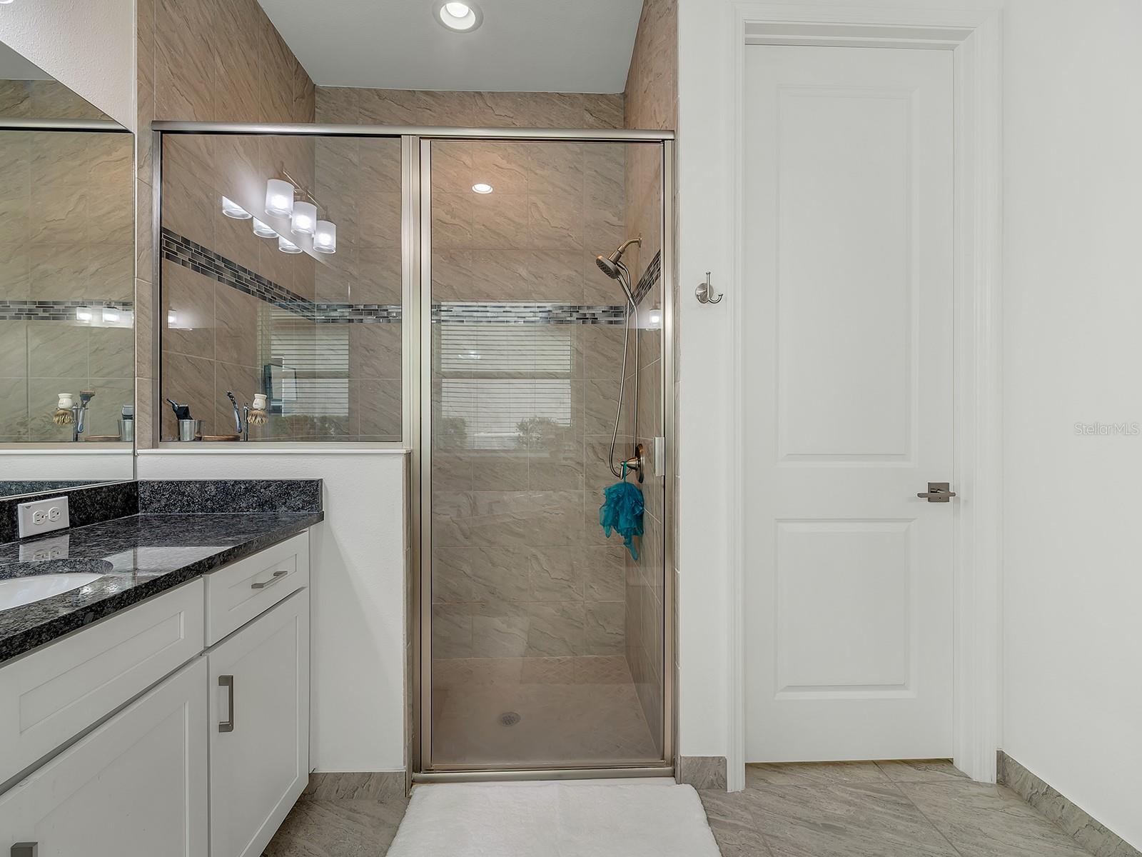 Image 25 of 50 For 31176 Chesapeake Bay Drive