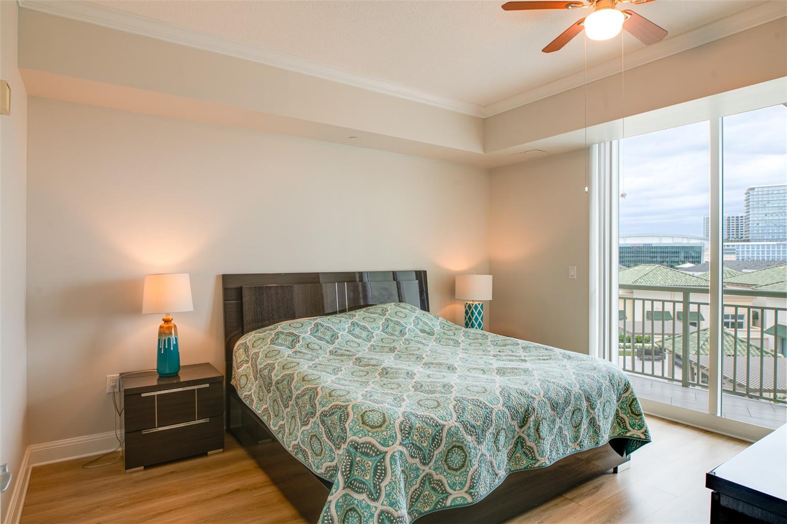 Image 16 of 44 For 450 Knights Run Avenue 605