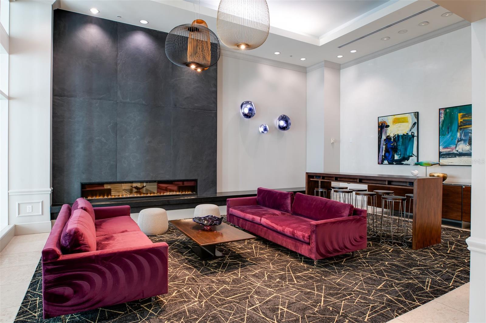 Image 2 of 44 For 450 Knights Run Avenue 605