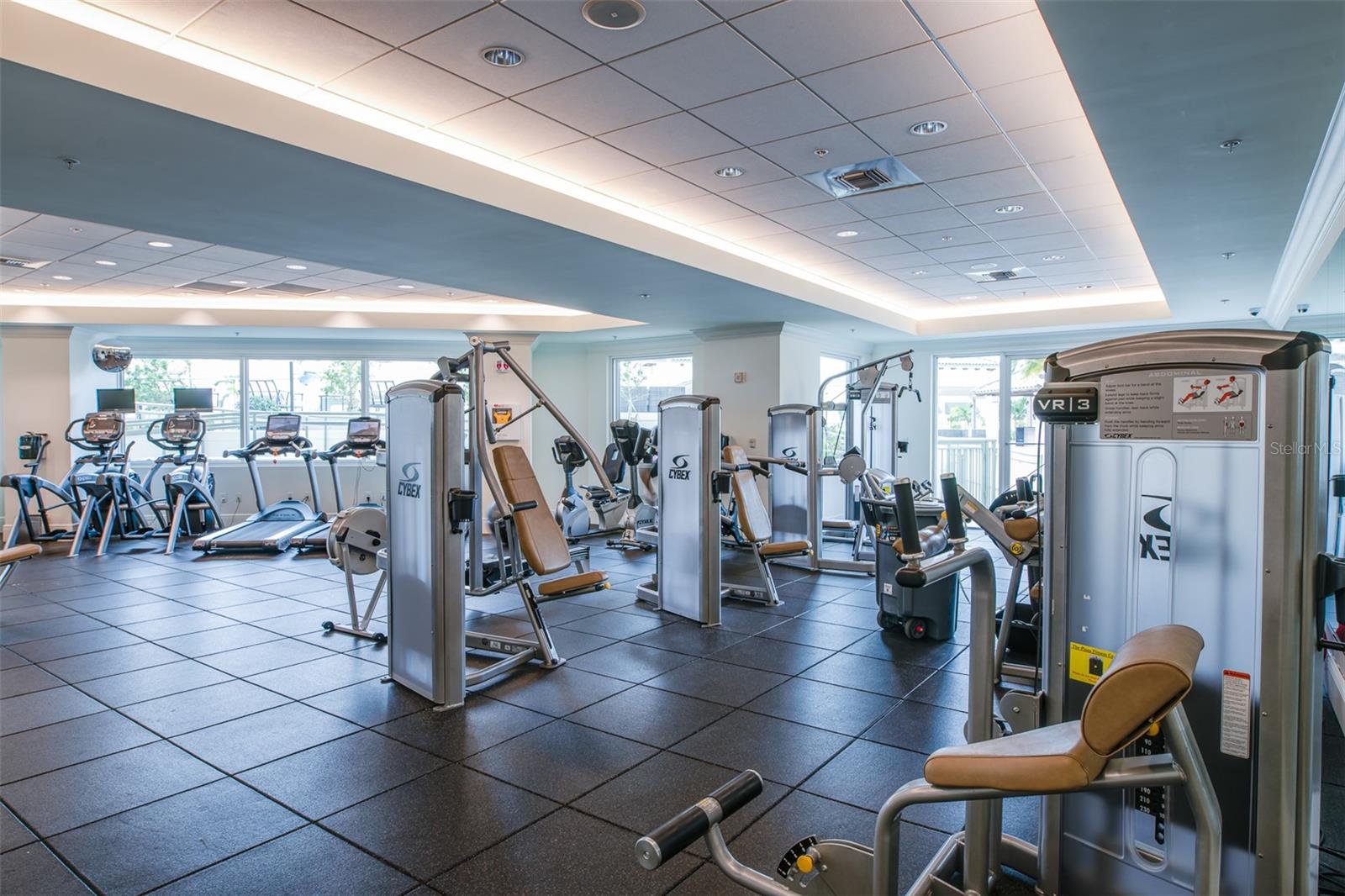 Image 32 of 44 For 450 Knights Run Avenue 605