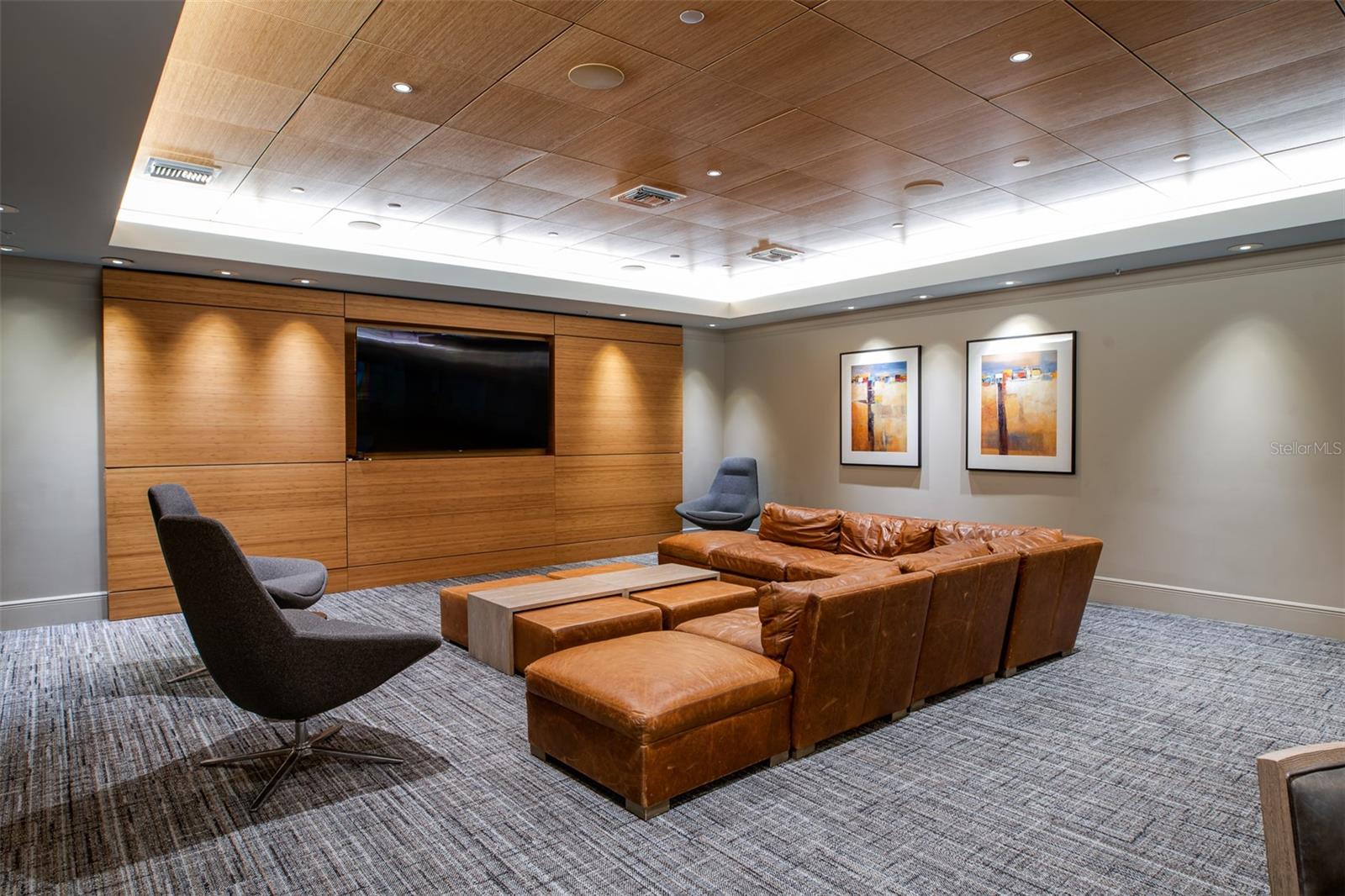 Image 36 of 44 For 450 Knights Run Avenue 605